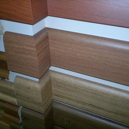 МДФ Крепеж для плинтуса 70x15
